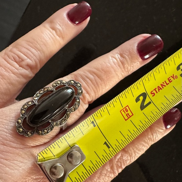 Vintage Sterling and Marcasite Ring with Black Cabachon - Picture 6 of 6